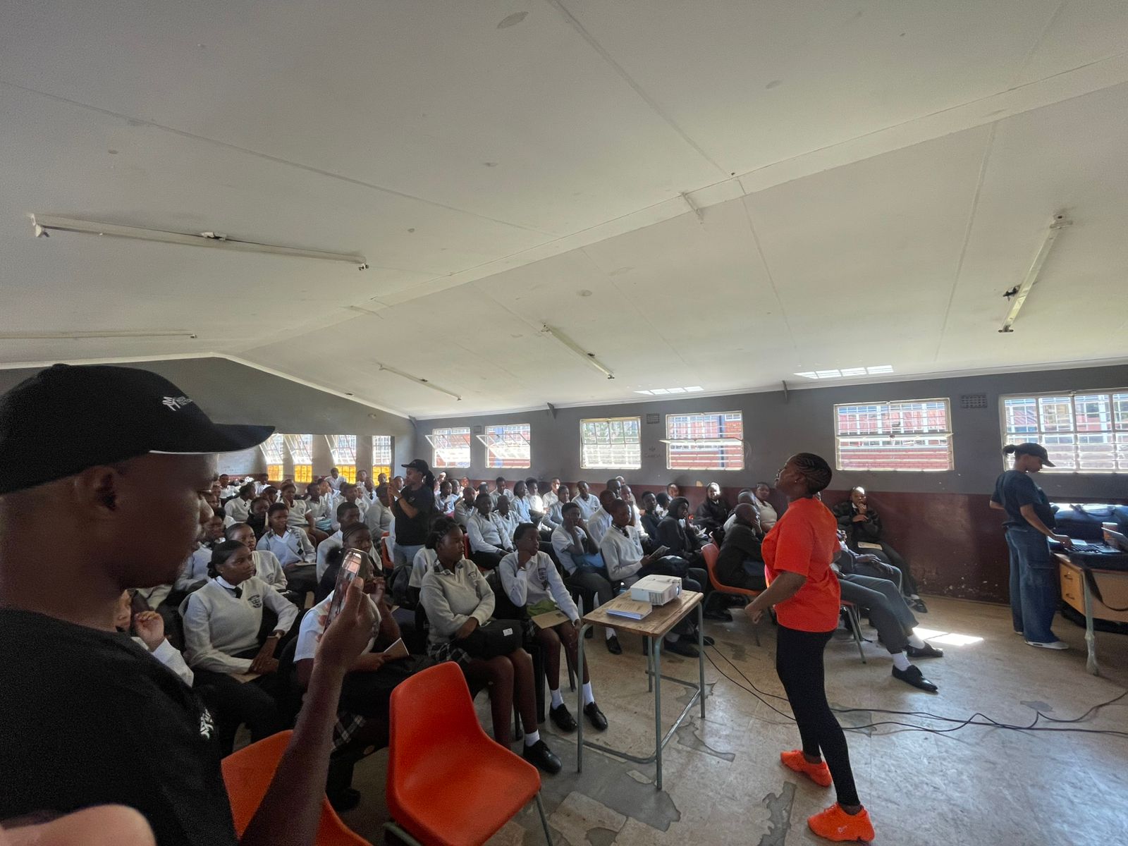 Learners engaging with the Media Tacticians Foundation AI workshop